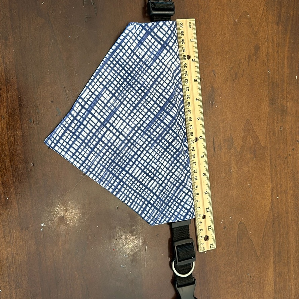 NWOT  Dog Bandana (collar not included)